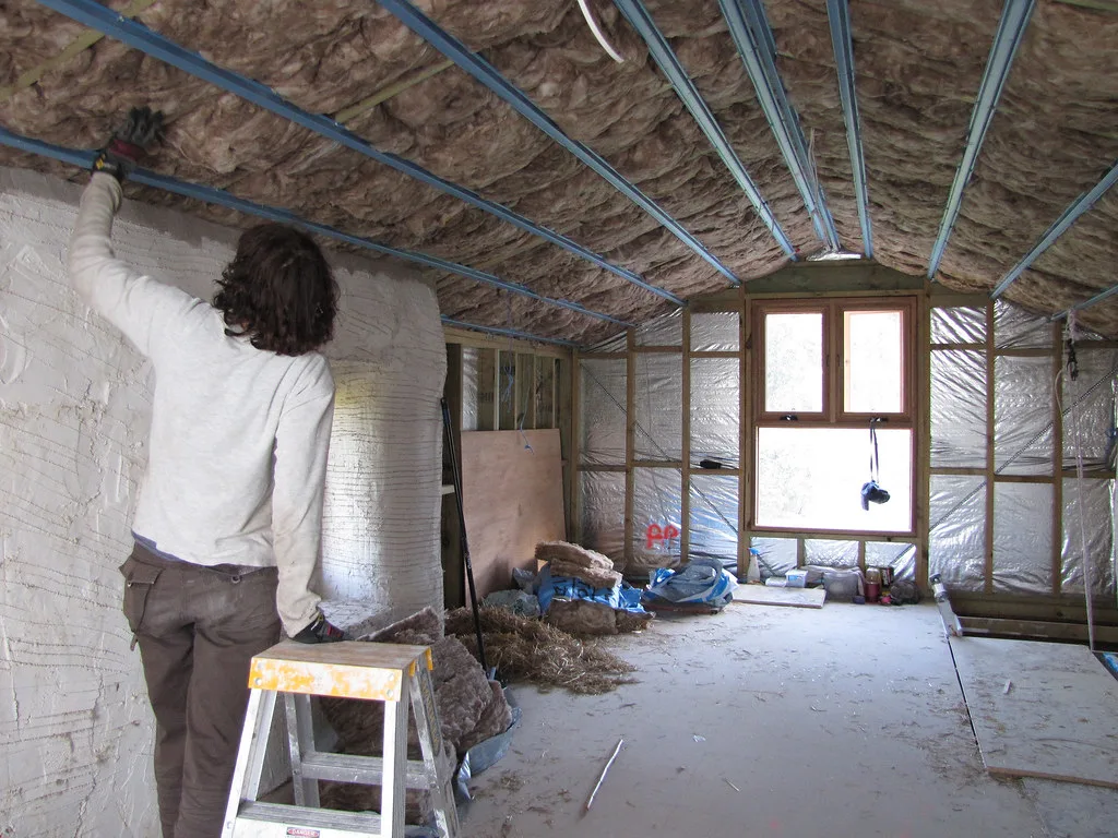 Roof Insulation Cost: £500 to £1,200 for a 3-Bed Loft